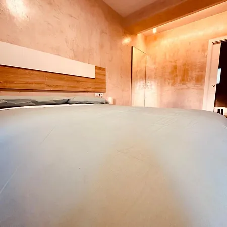 Διαμέρισμα Cherry Jacuzzi Ρόντα